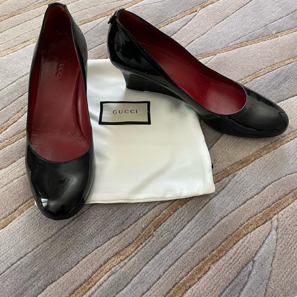 Gucci black patent leather wedge